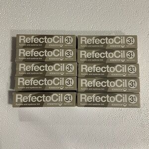 12 pcs - Refectocil Eyelash and Eyebrow Tint
(8 LightBrown + 4 PureBlack)